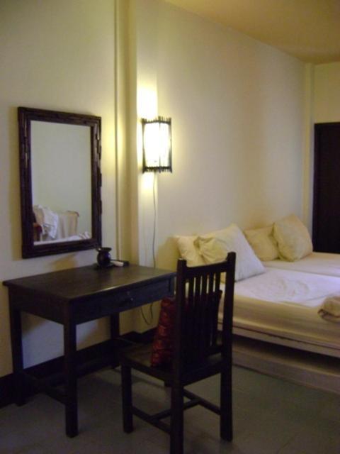 Sarabu Guest House Chiang Mai Oda fotoğraf